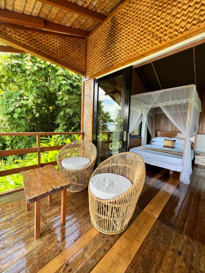 Ursula Beach Resort El Nido Bagian luar foto
