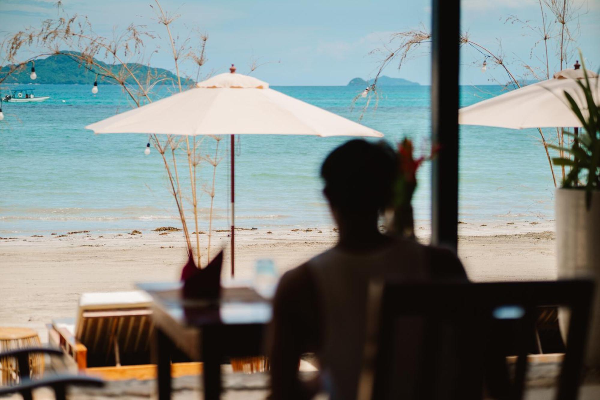 Ursula Beach Resort El Nido Bagian luar foto