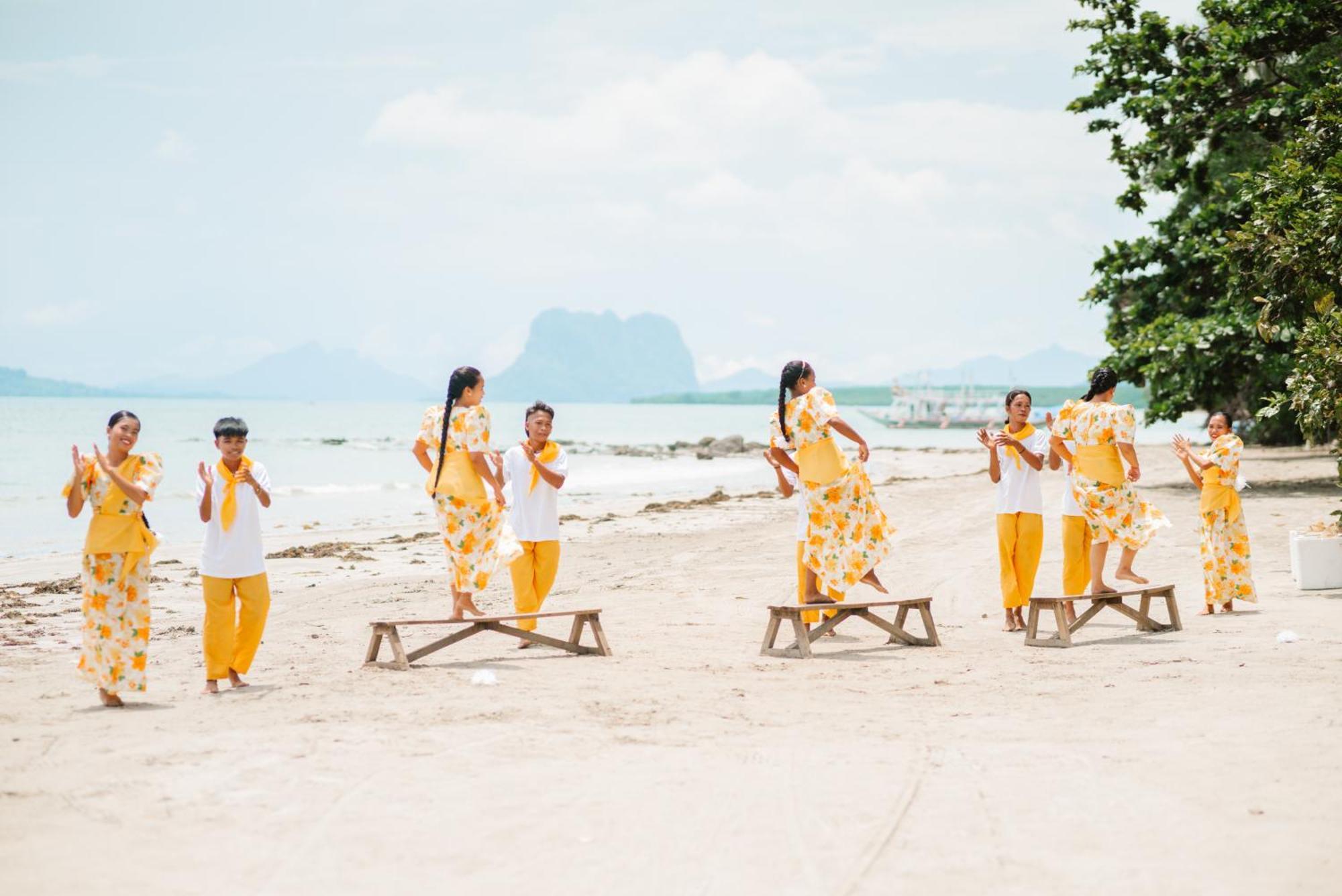 Ursula Beach Resort El Nido Bagian luar foto
