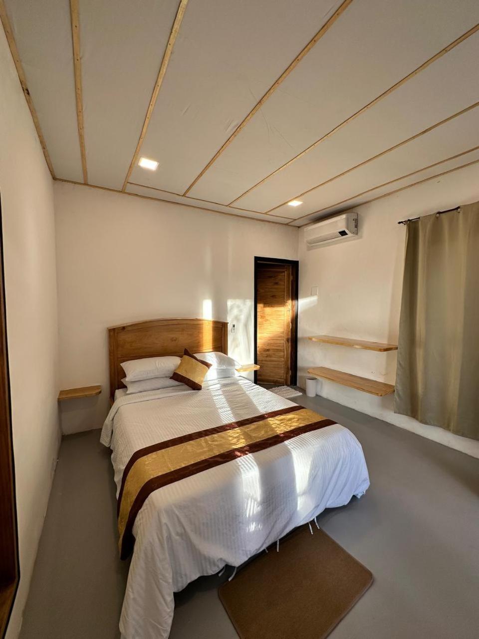 Ursula Beach Resort El Nido Bagian luar foto
