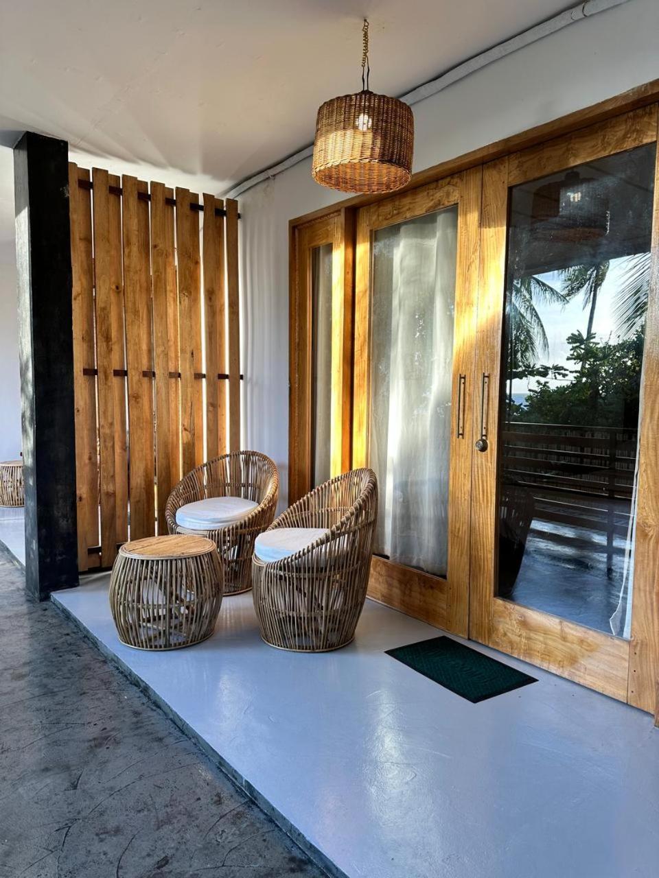 Ursula Beach Resort El Nido Bagian luar foto